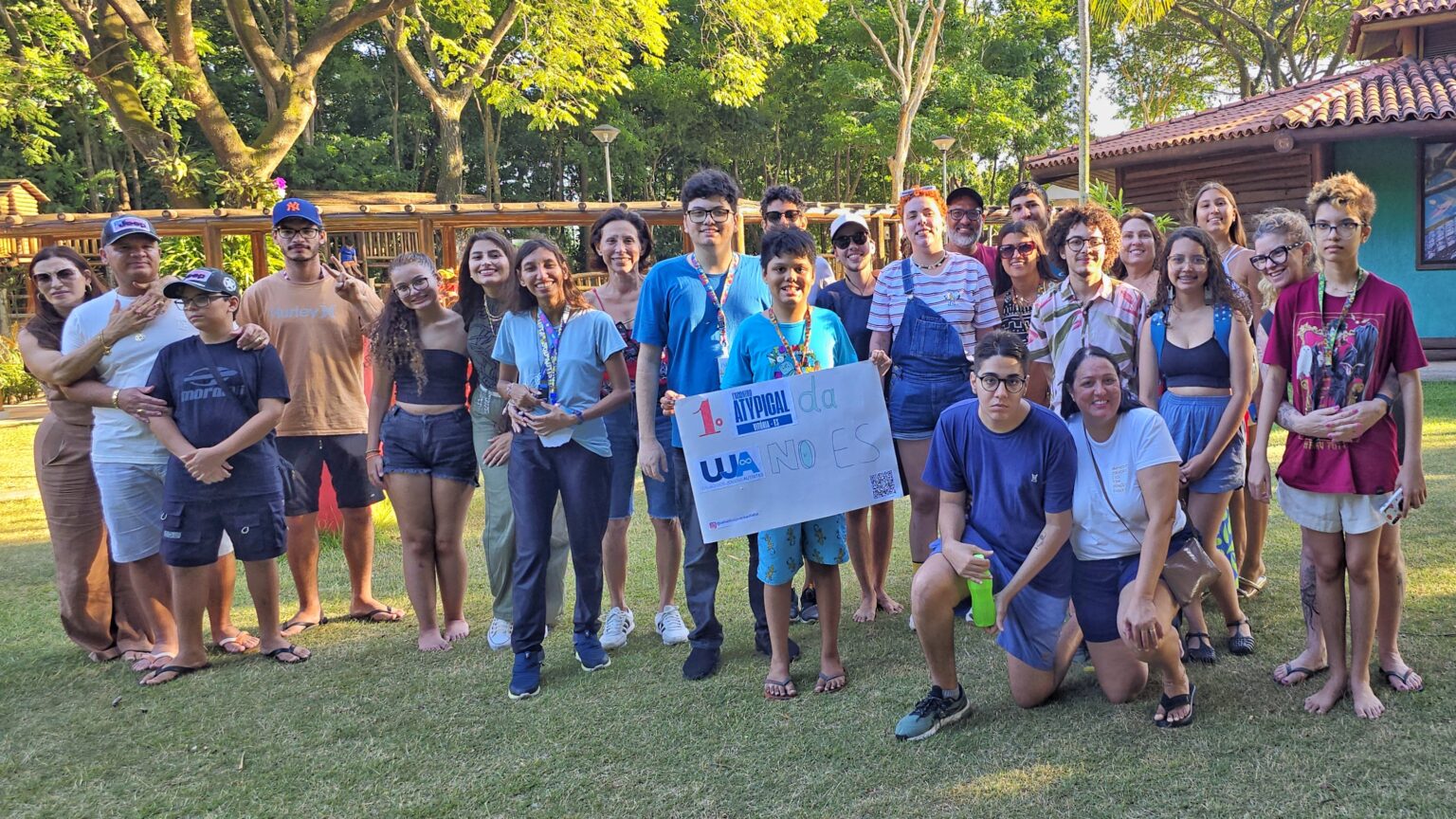 Encontro Atypical Espírito Santo promove integração entre autistas e familiares em Vitória